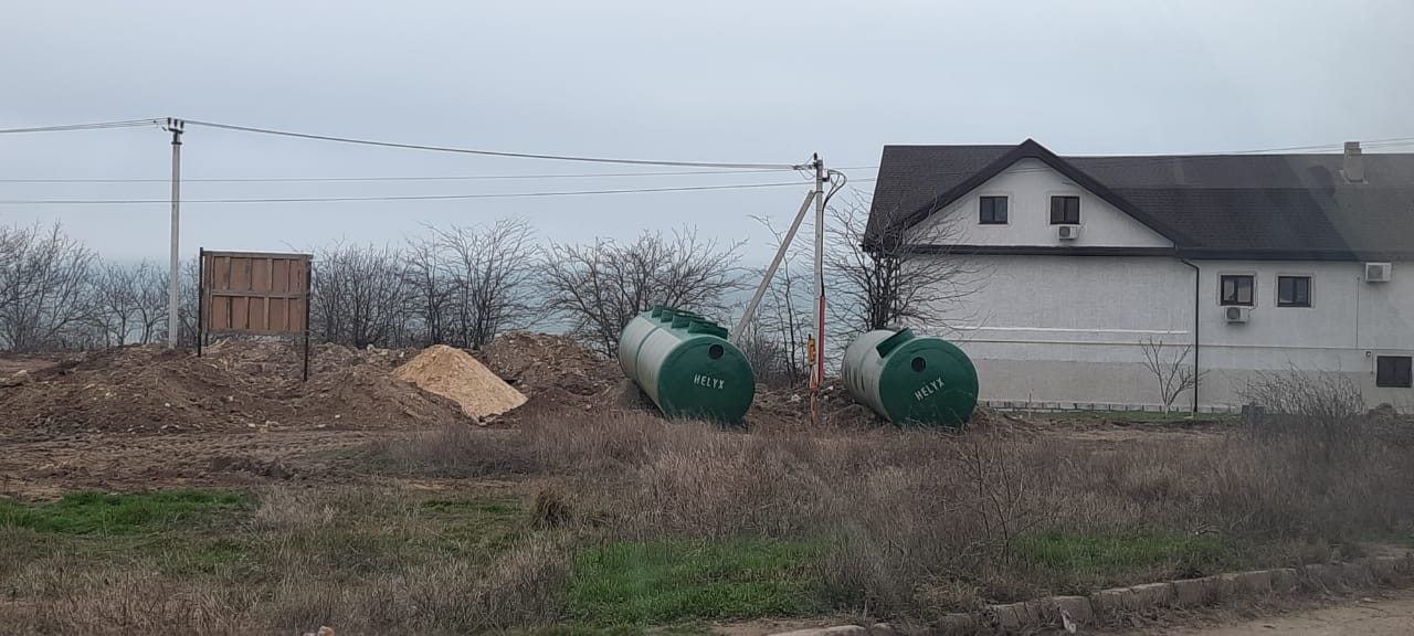 https://nazran.emkosti-kryma.ru/wp-content/uploads/sites/14/2021/06/ustanovka-livnevyh-ochistnyh-sooruzhenij-v-edinom-korpuse-kerch-9.jpeg
